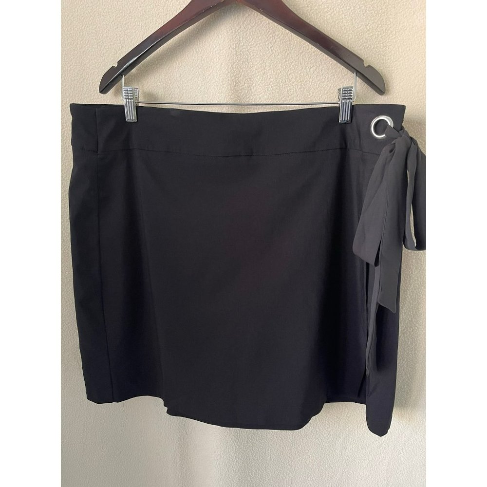 Zac & Rachel Black Side Tie Wrap Around Skirt with Undershorts - 20W